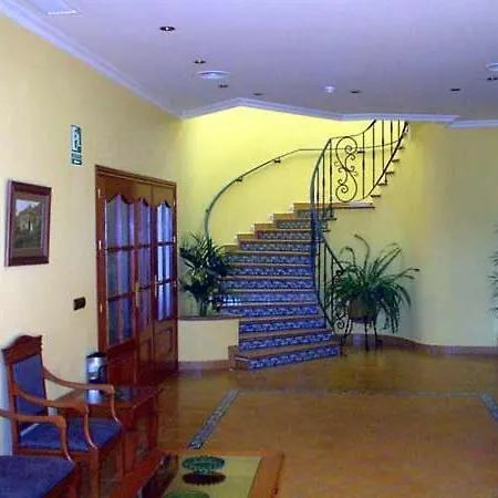 Hotel Paraje La Lambra Rus