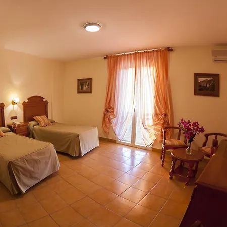 Hotel Paraje La Lambra 3* Rus