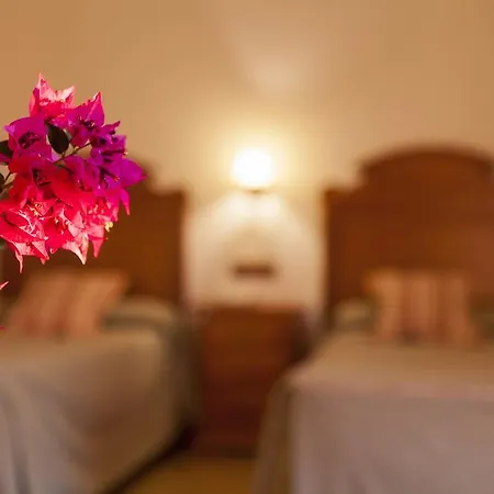Hotel Paraje La Lambra Rus